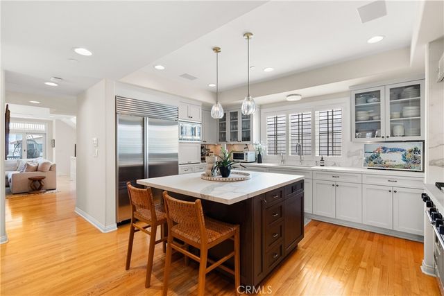 220 20th Street, Manhattan Beach, CA 90266