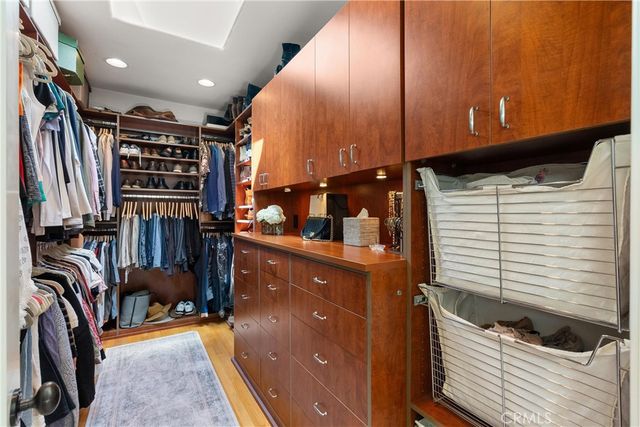 220 20th Street, Manhattan Beach, CA 90266