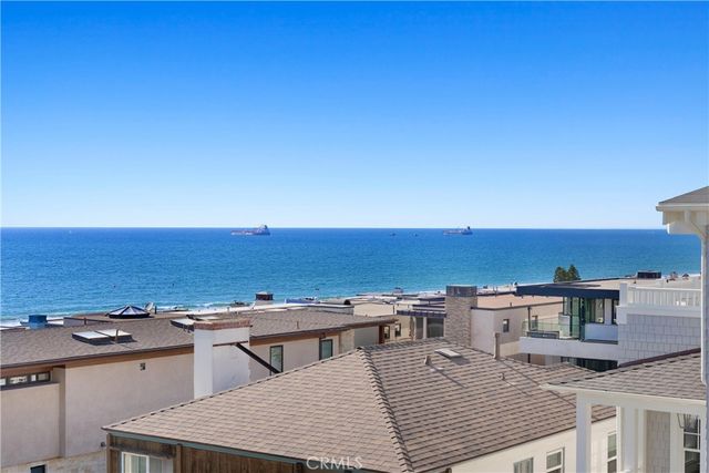 220 20th Street, Manhattan Beach, CA 90266