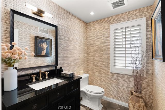 220 20th Street, Manhattan Beach, CA 90266