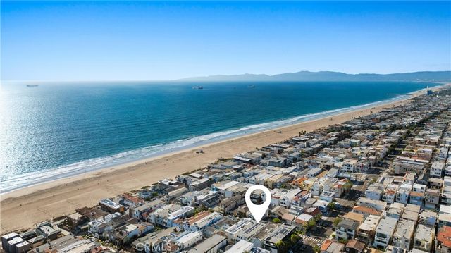 220 20th Street, Manhattan Beach, CA 90266