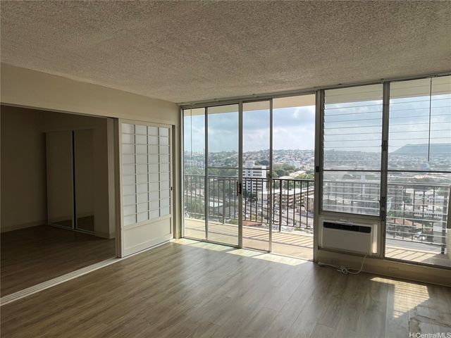 2754 Kuilei Street 1604, Honolulu, HI 96826