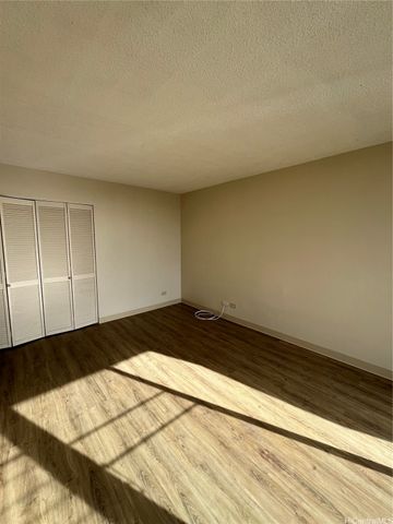 2754 Kuilei Street 1604, Honolulu, HI 96826