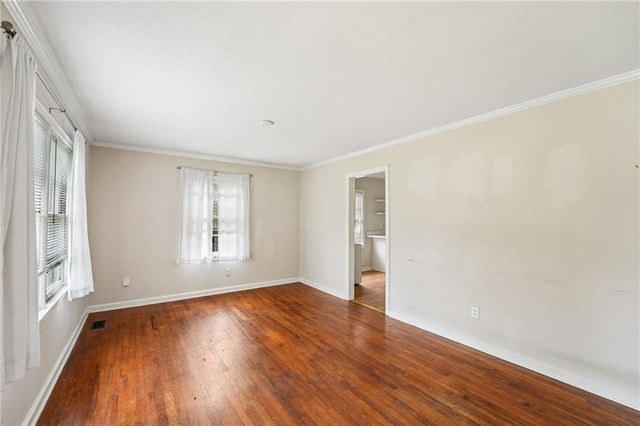 1040 McLinden Avenue SE, Smyrna, GA 30080
