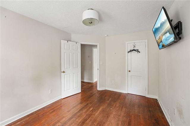 1040 McLinden Avenue SE, Smyrna, GA 30080