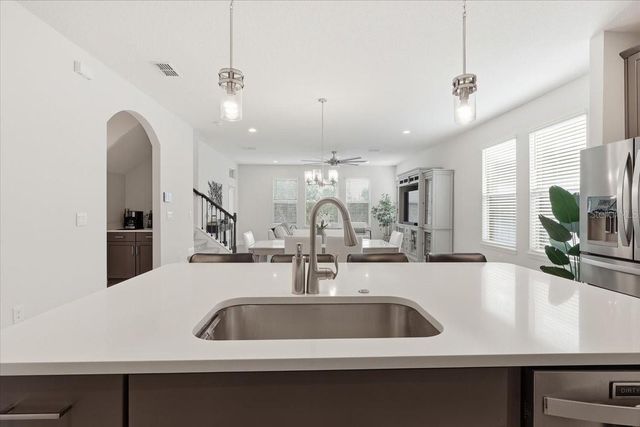 9611 LOST CREEK DRIVE, Winter Garden, FL 34787