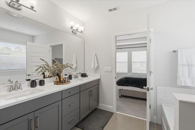 9611 LOST CREEK DRIVE, Winter Garden, FL 34787