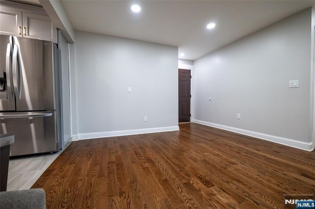 327 71st Street 1E, Guttenberg, NJ 07093