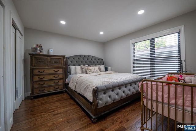 327 71st Street 1E, Guttenberg, NJ 07093