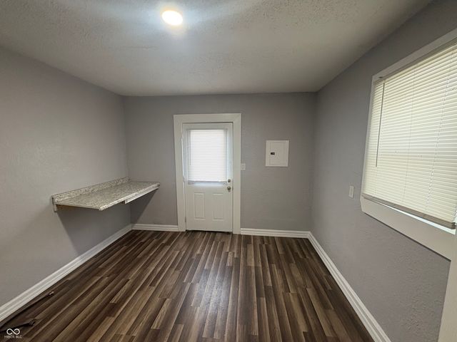 1402 E Willard Street, Muncie, IN 47302