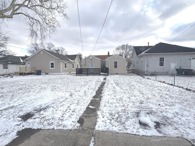 1402 E Willard Street, Muncie, IN 47302