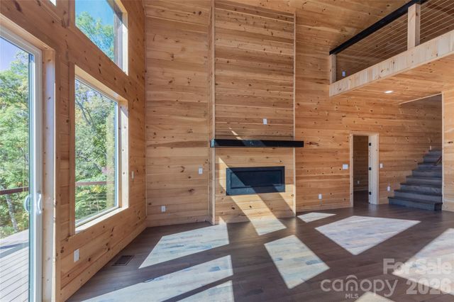 92 Cherahala Lane, Bryson City, NC 28713