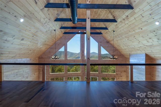 92 Cherahala Lane, Bryson City, NC 28713