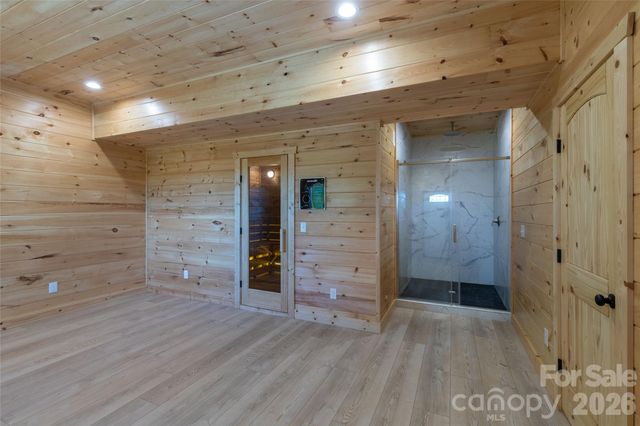 92 Cherahala Lane, Bryson City, NC 28713