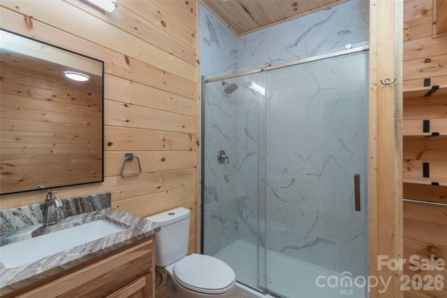 92 Cherahala Lane, Bryson City, NC 28713