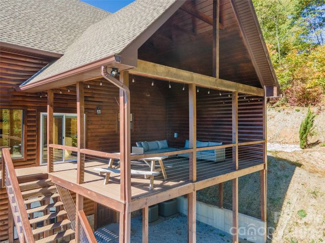 92 Cherahala Lane, Bryson City, NC 28713