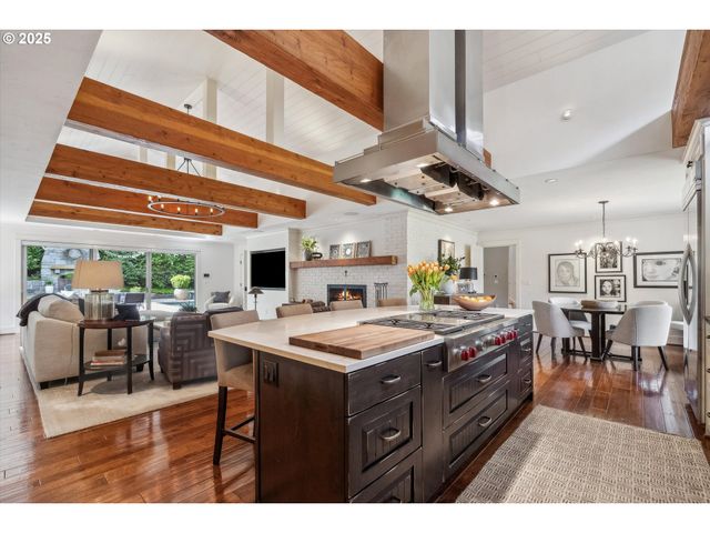 2550 DELLWOOD Dr, Lake Oswego, OR 97034