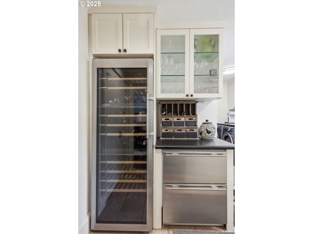 2550 DELLWOOD Dr, Lake Oswego, OR 97034