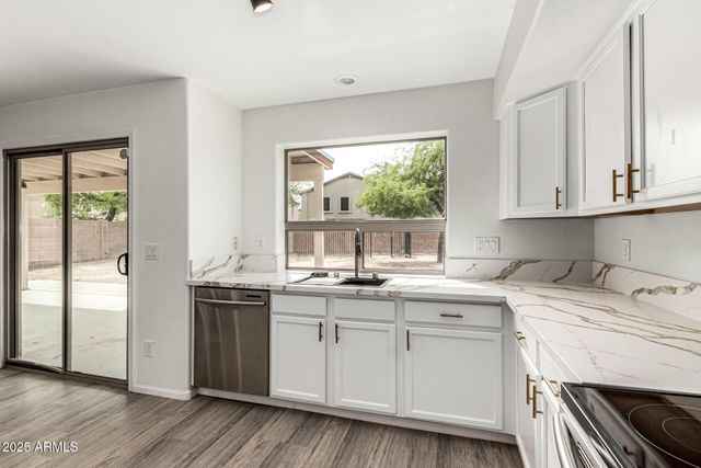 8431 S 50TH Drive, Laveen, AZ 85339