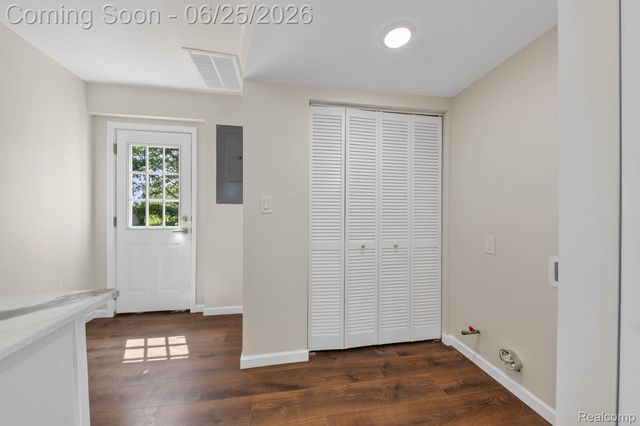11700 Cornell Street, Taylor, MI 48180
