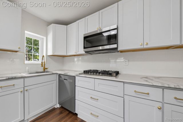 11700 Cornell Street, Taylor, MI 48180
