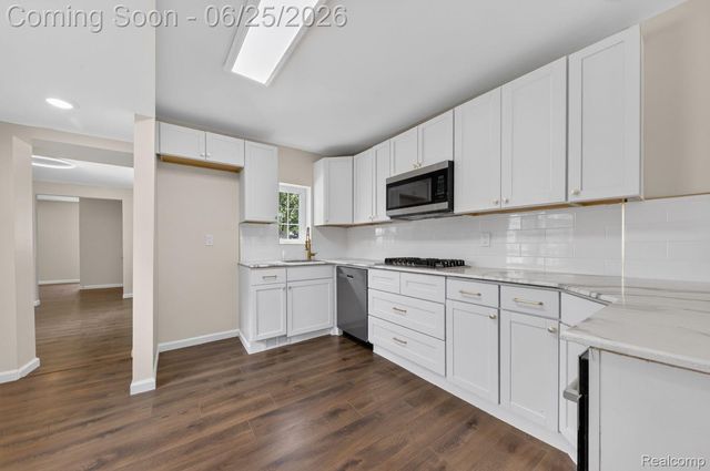 11700 Cornell Street, Taylor, MI 48180