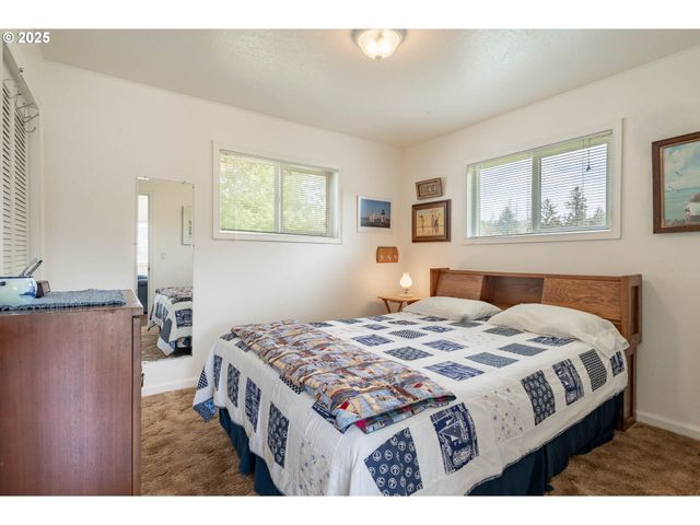 5305 Ne 49TH St, Neotsu, OR 97364