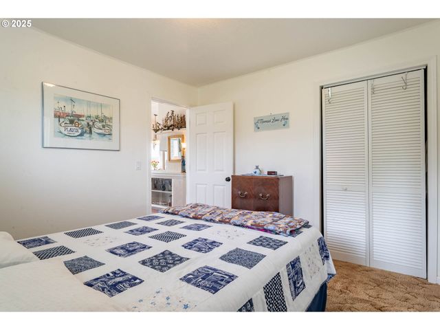 5305 Ne 49TH St, Neotsu, OR 97364