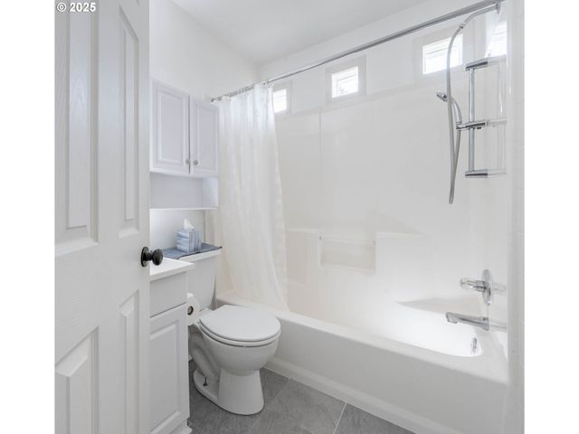 5305 Ne 49TH St, Neotsu, OR 97364