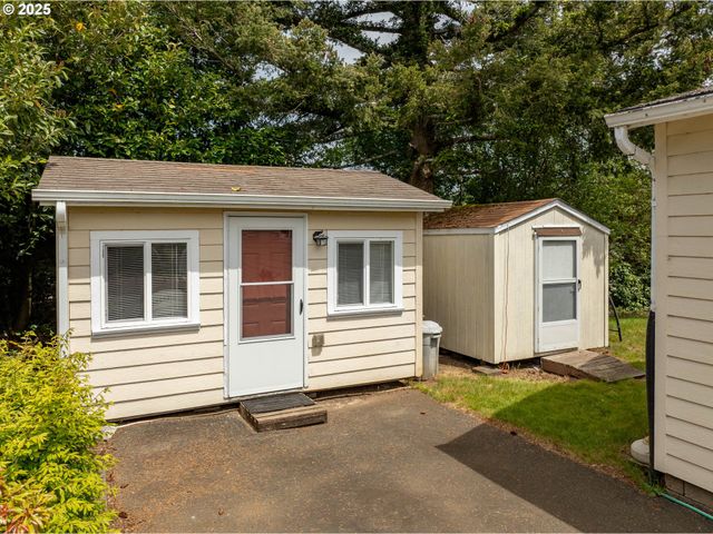 5305 Ne 49TH St, Neotsu, OR 97364