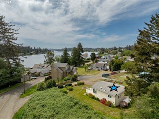 5305 Ne 49TH St, Neotsu, OR 97364