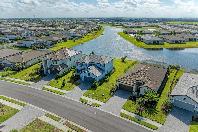 5325 CORAL REEF WAY, Bradenton, FL 34211