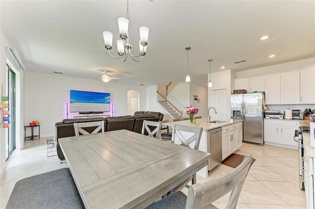 5325 CORAL REEF WAY, Bradenton, FL 34211