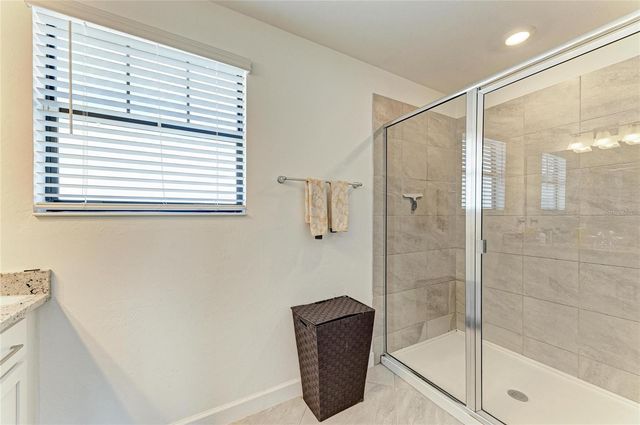 5325 CORAL REEF WAY, Bradenton, FL 34211