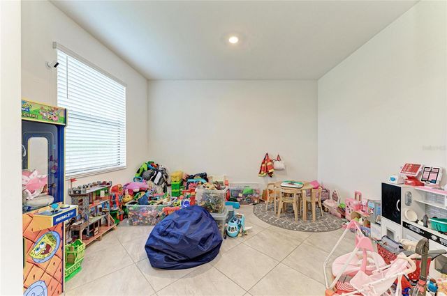 5325 CORAL REEF WAY, Bradenton, FL 34211