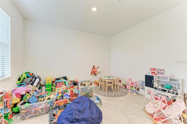 5325 CORAL REEF WAY, Bradenton, FL 34211