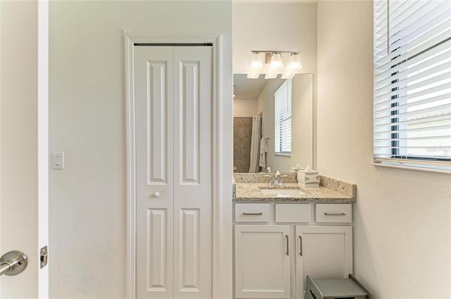 5325 CORAL REEF WAY, Bradenton, FL 34211
