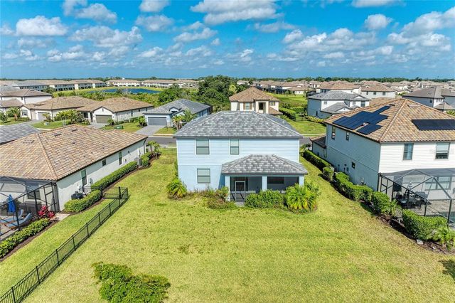 5325 CORAL REEF WAY, Bradenton, FL 34211