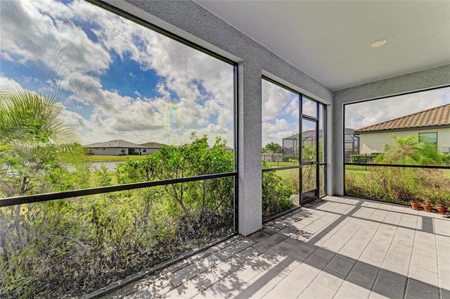 5325 CORAL REEF WAY, Bradenton, FL 34211