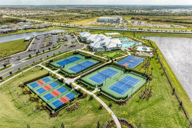 5325 CORAL REEF WAY, Bradenton, FL 34211