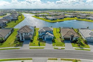 5325 CORAL REEF WAY, Bradenton, FL 34211