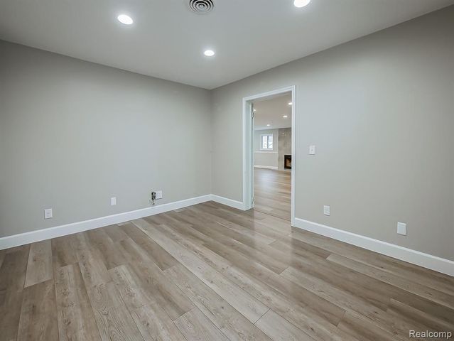 28139 Greening Street, Farmington, MI 48334