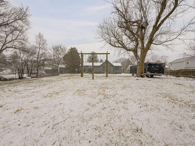 28139 Greening Street, Farmington, MI 48334