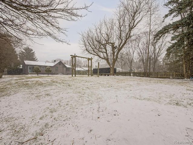 28139 Greening Street, Farmington, MI 48334