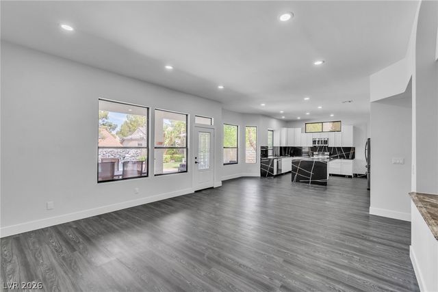 9504 Treasure Beach Court, Las Vegas, NV 89117
