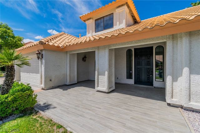 9504 Treasure Beach Court, Las Vegas, NV 89117