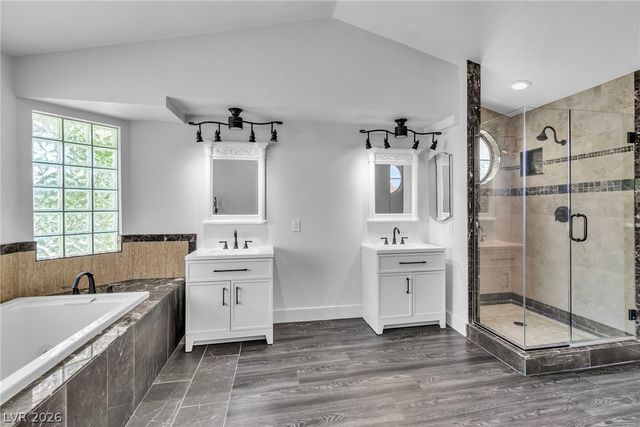 9504 Treasure Beach Court, Las Vegas, NV 89117