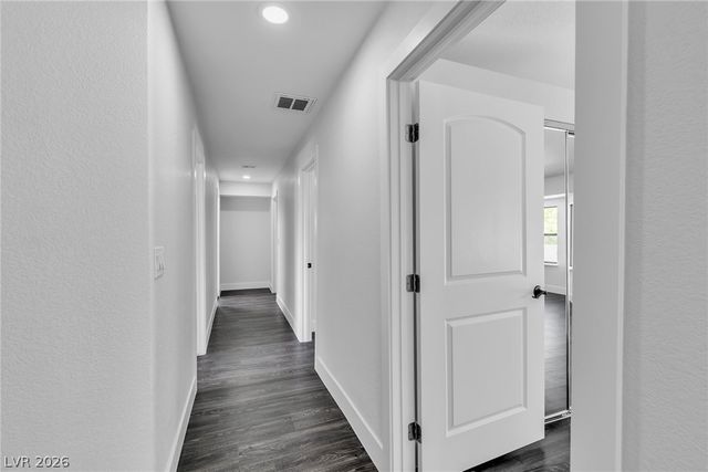 9504 Treasure Beach Court, Las Vegas, NV 89117