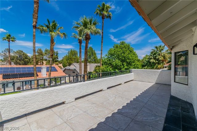9504 Treasure Beach Court, Las Vegas, NV 89117