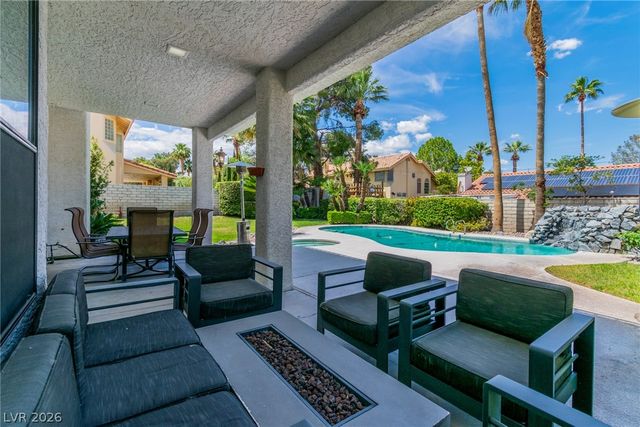 9504 Treasure Beach Court, Las Vegas, NV 89117